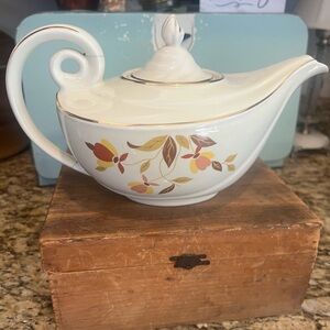 Vintage 1930s Porcelain Hall Superior China Aladdin Autumn Leaf